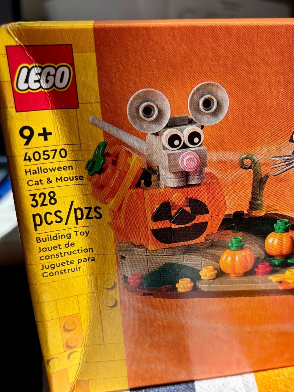 LEGO "Halloween Cat & Mouse" 40572. UNOPENED * Box has dent/crease*
